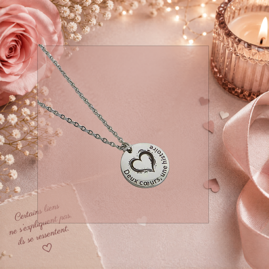 Pendentif sur chaîne "Deux cœurs, une histoire"